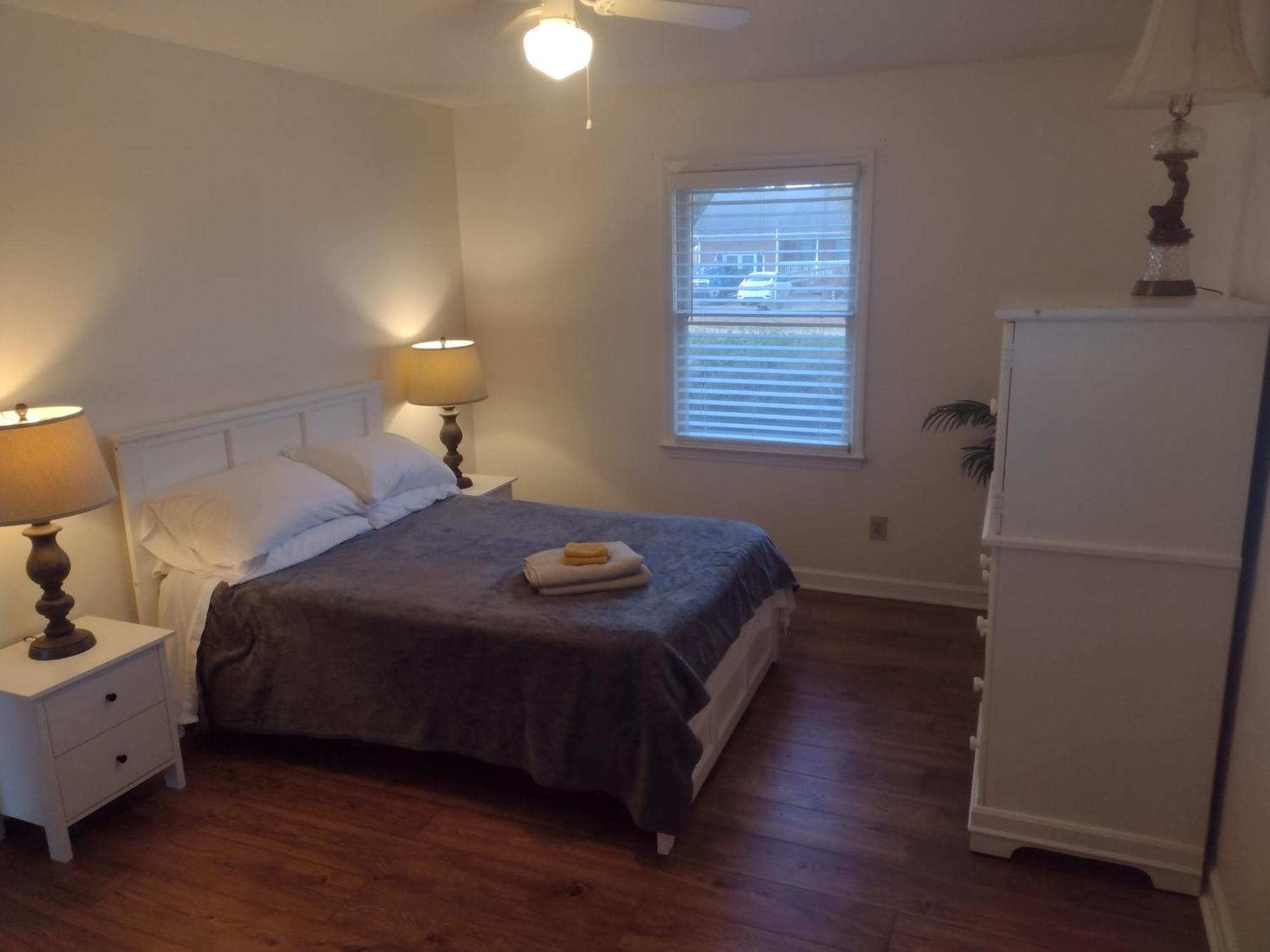 Cozy Three Bedroom House With Fireplace ウィルミントン エクステリア 写真